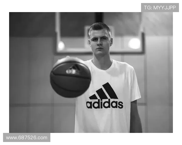 巴黎加速追逐里尔新星布阿迪